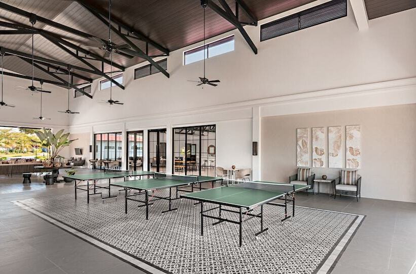 호텔 Dusit Thani Lubi Plantation Resort