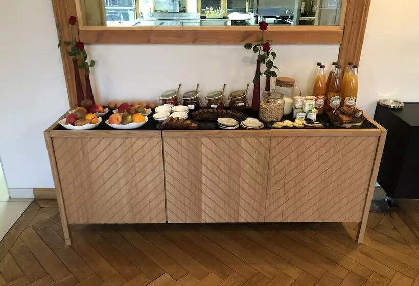 ホテル Eclosion Château Hôtel & Restaurant