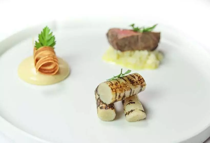 ホテル Eclosion Château Hôtel & Restaurant