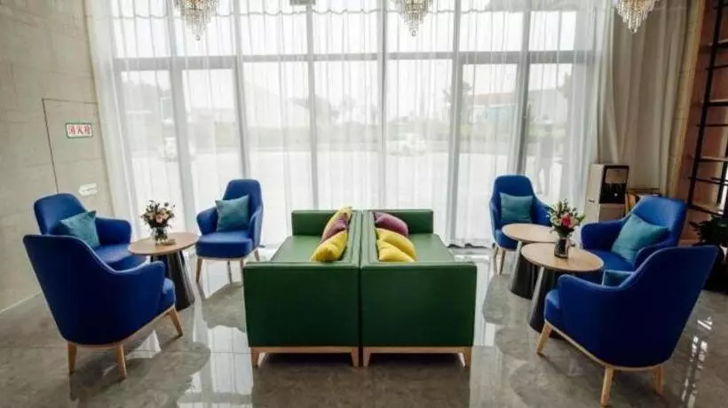 Hotelli Greentree Inn Taizhou Xinghua City Zhouzhuang Town