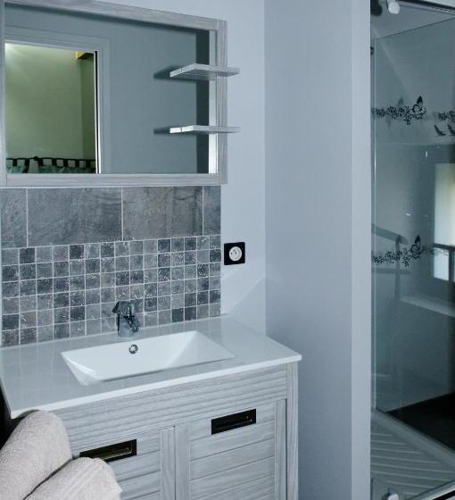 فندق La Ferme Aux Charmes