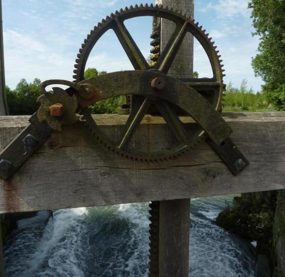 فندق Moulin De La Chevriere