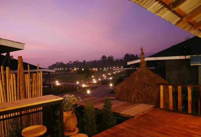 Szálloda Nok Chan Mee Na