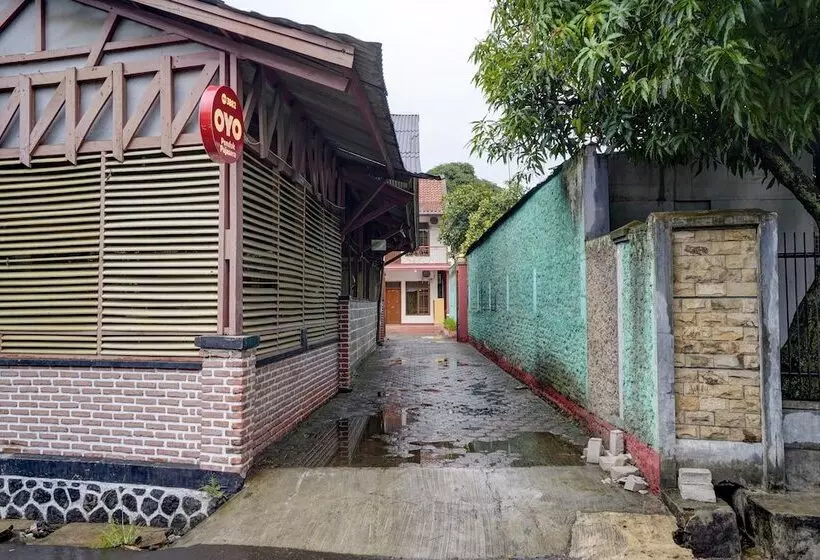 ホテル Pondok Pujasera By Oyo Rooms