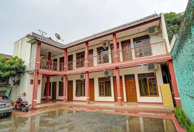ホテル Pondok Pujasera By Oyo Rooms