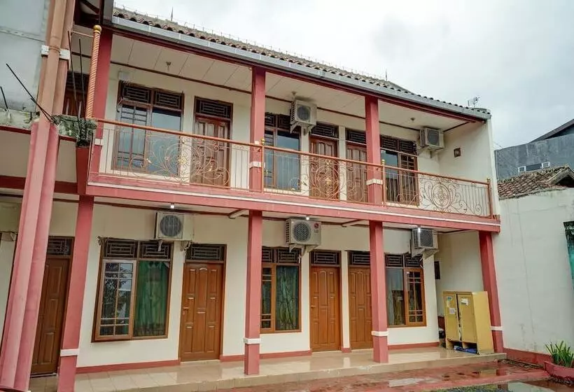 ホテル Pondok Pujasera By Oyo Rooms
