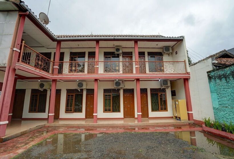 Hotel Pondok Pujasera By Oyo Rooms