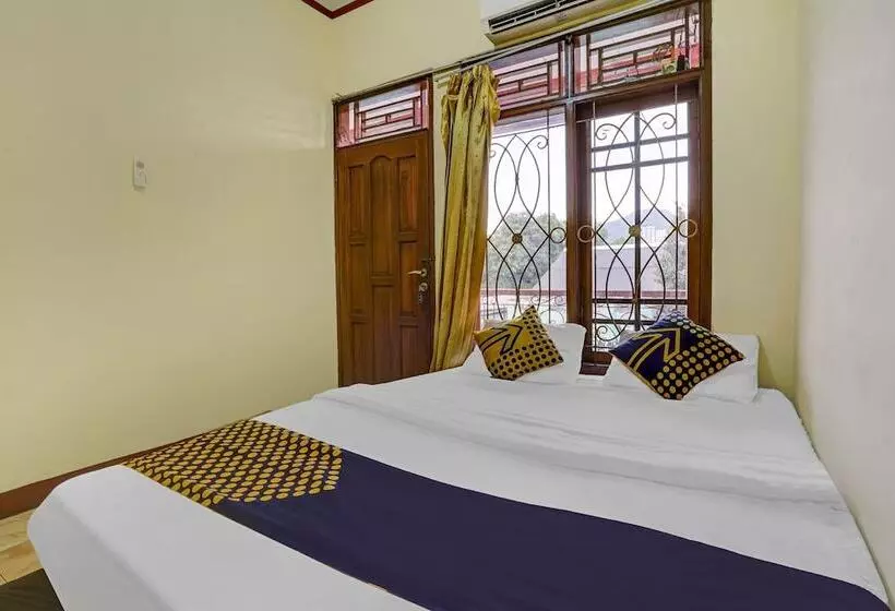 ホテル Pondok Pujasera By Oyo Rooms