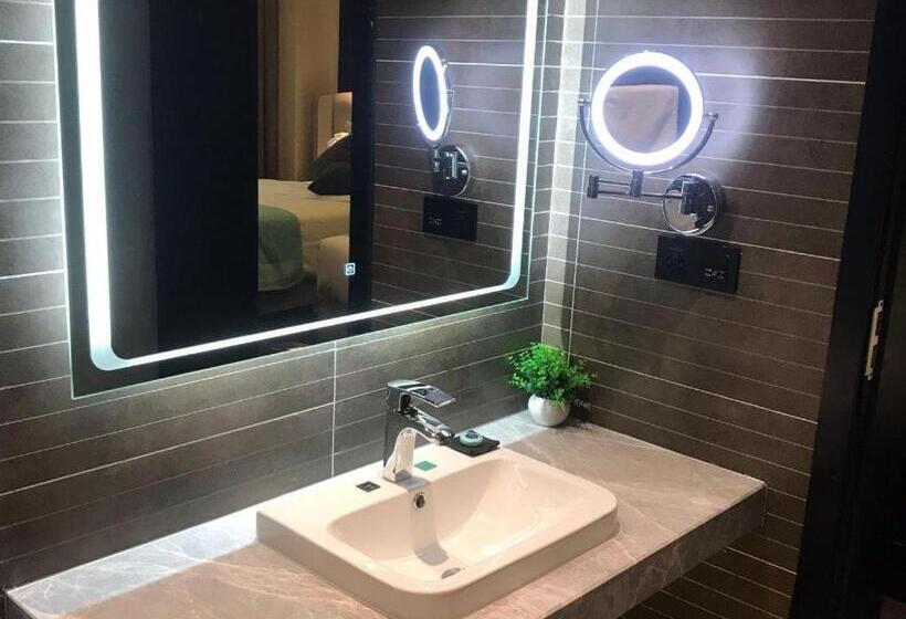 Xana Hotelle Nanchang Tengwang Pavilion Wanshougong