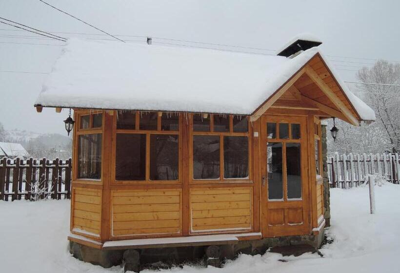 پانسیون артгір гостинний двір