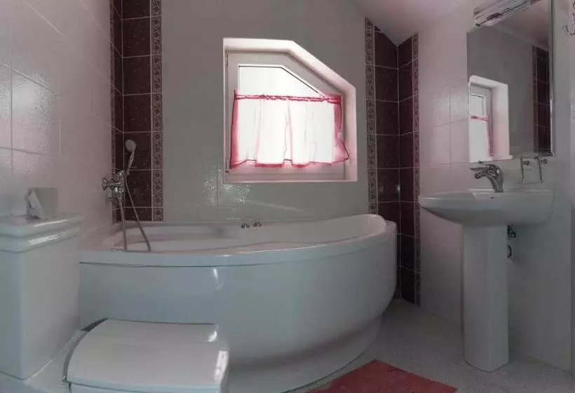 Majatalo артгір гостинний двір