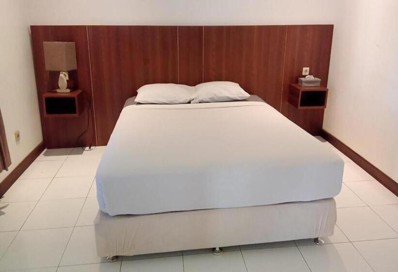 Pension (Hôtel basse catégorie) Citere Ii