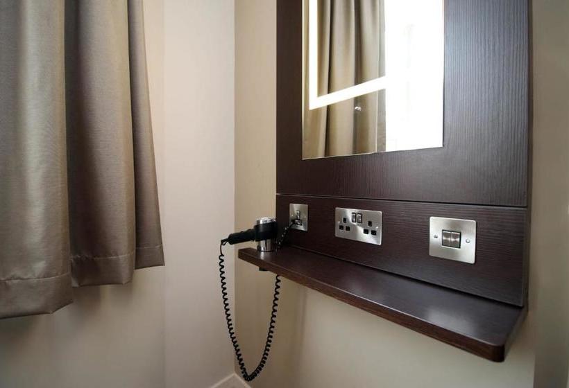 旅馆 Silurian  By Staybc