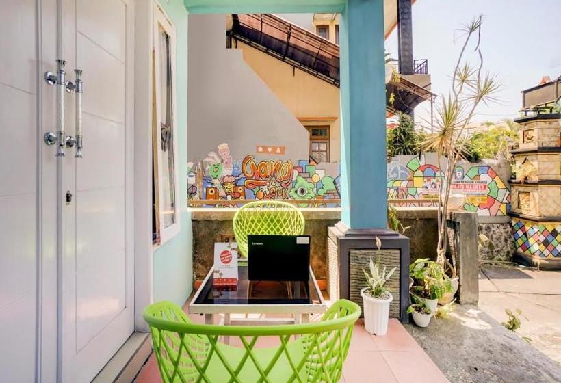 Hotel Oyo 90284 Villa Biru