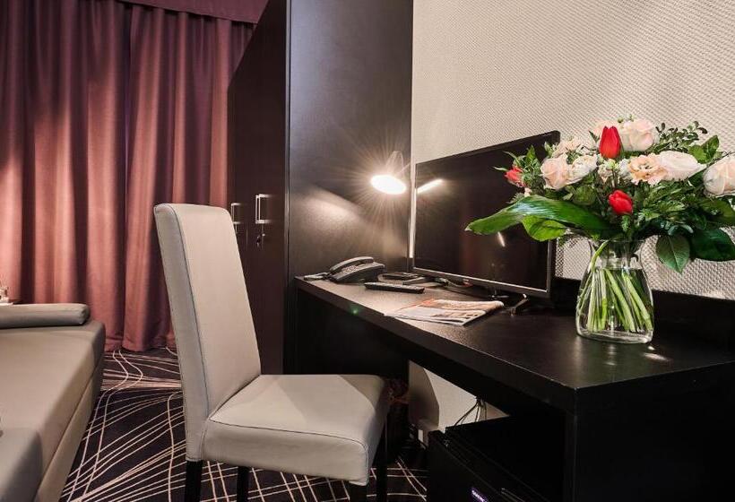 Отель Sky Business