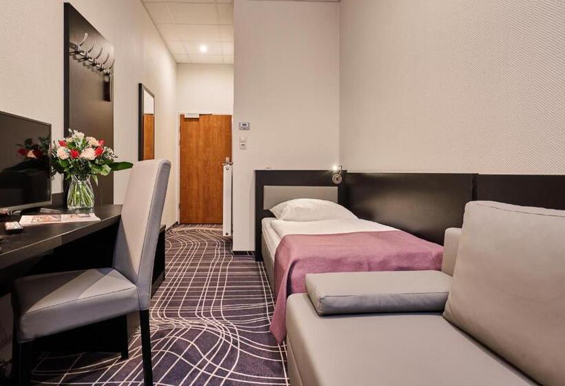 Отель Sky Business