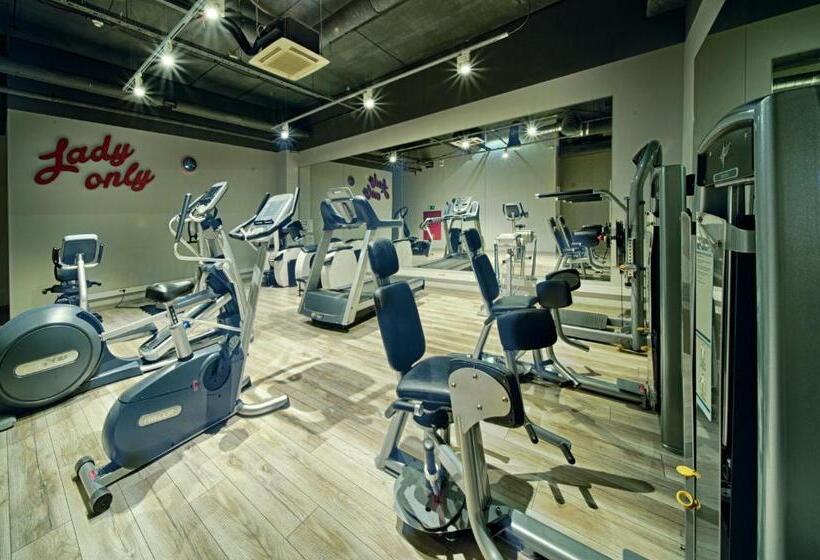 Отель Sky Business