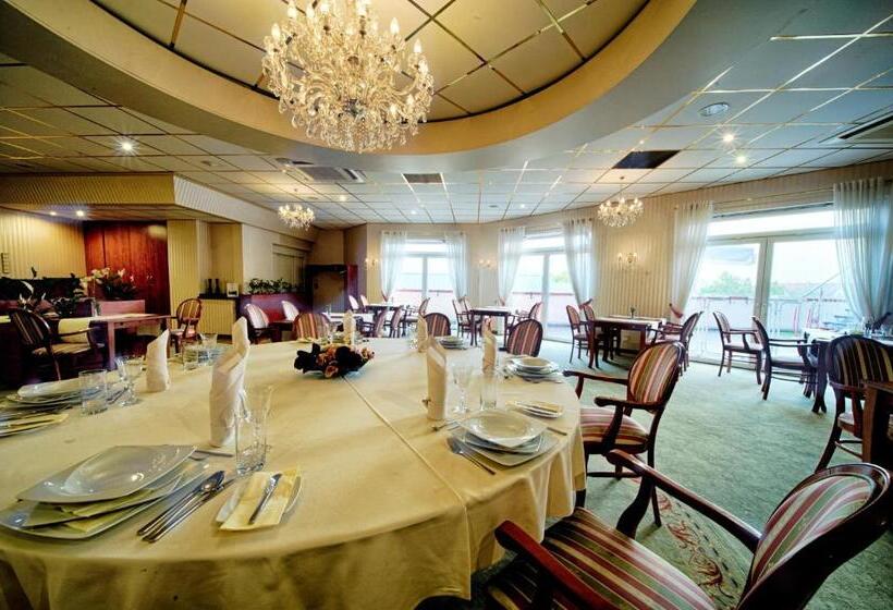 Отель Sky Business