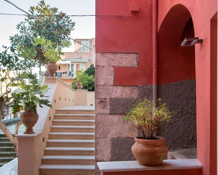 פנסיון Dimora Del Leone Gaeta