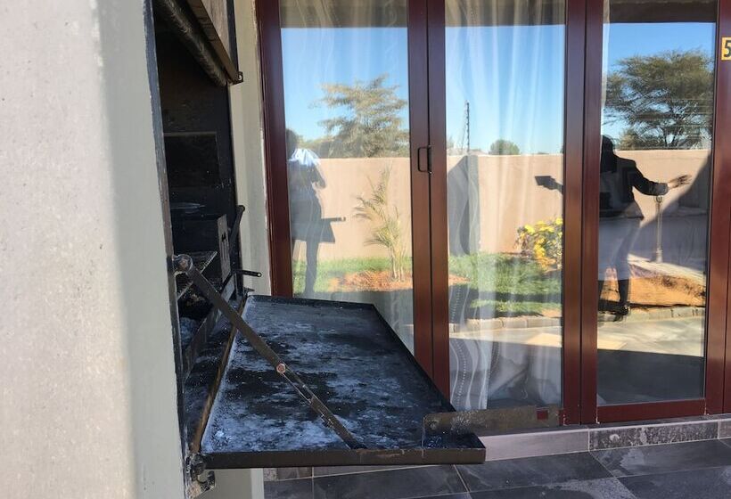 پانسیون Kanyi Guest House