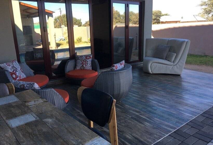 پانسیون Kanyi Guest House