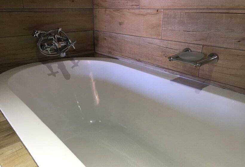 پانسیون Kanyi Guest House