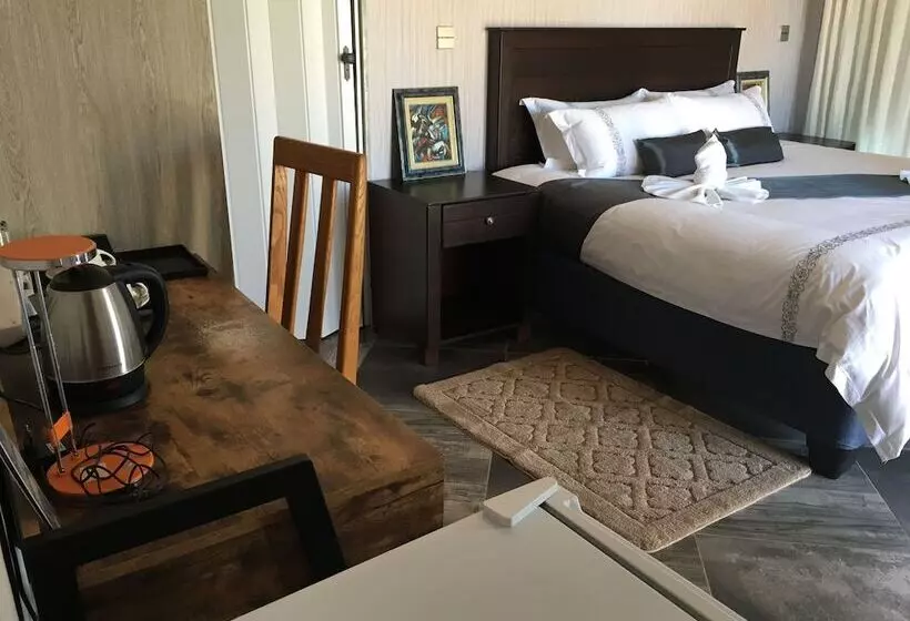 پانسیون Kanyi Guest House