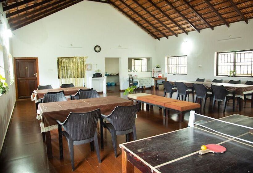 펜션 Room In Lodge   The Nest Bettathur Coorg Ct No 1