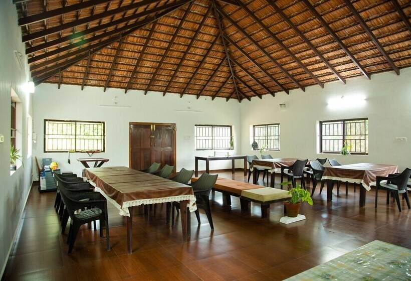 펜션 Room In Lodge   The Nest Bettathur Coorg Ct No 1