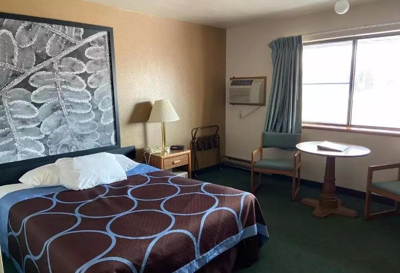 ホテル Amerivu Inn And Suites Shawano Wi
