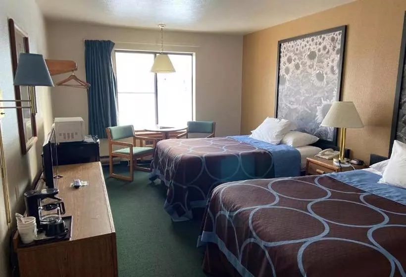 ホテル Amerivu Inn And Suites Shawano Wi