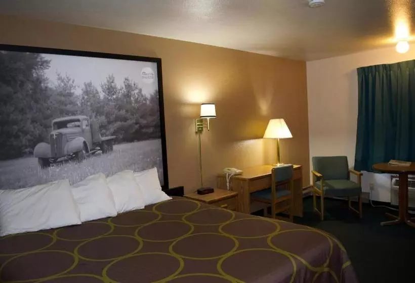 ホテル Amerivu Inn And Suites Shawano Wi