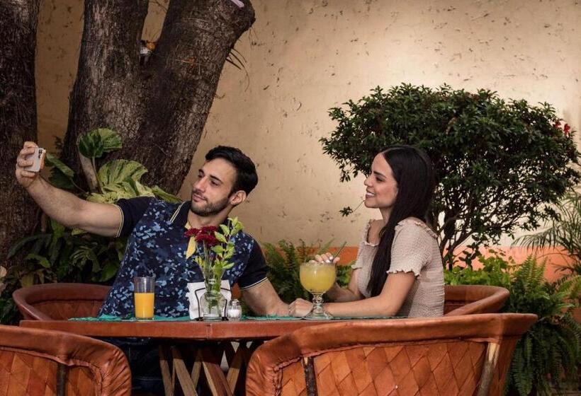 فندق Boutique Sol Y Luna Spa