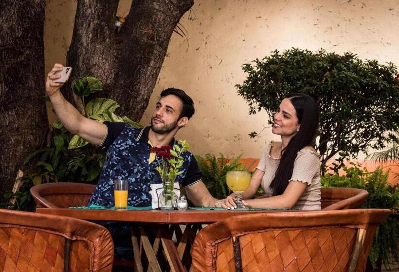 فندق Boutique Sol Y Luna Spa