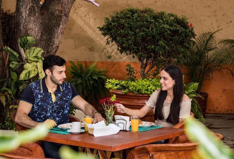 فندق Boutique Sol Y Luna Spa