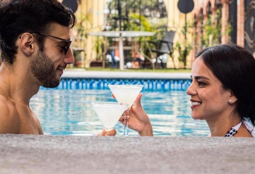 فندق Boutique Sol Y Luna Spa