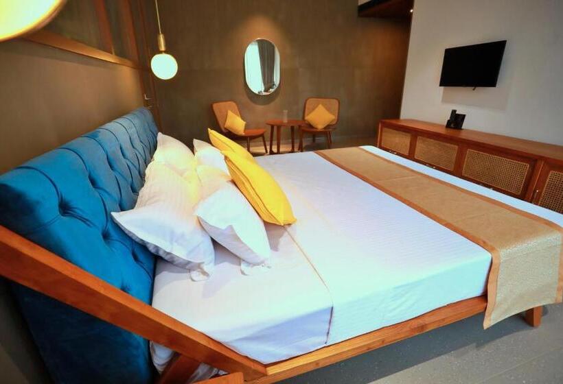 هتل E.05 City Inn