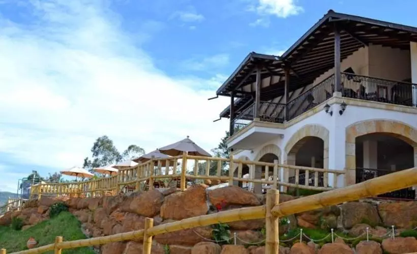 ホテル Las Rocas Resort Villanueva