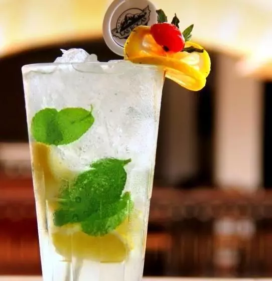 ホテル Las Rocas Resort Villanueva