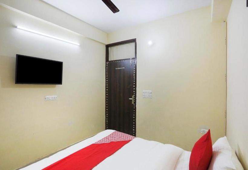 ホテル Oyo 78112 Second Home S