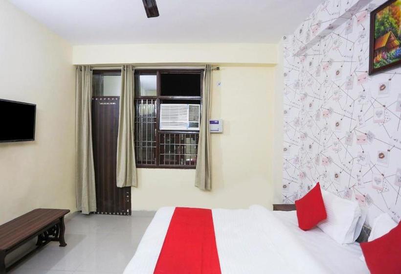 ホテル Oyo 78112 Second Home S