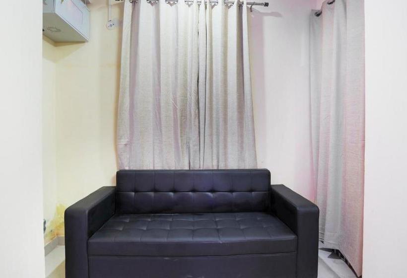 ホテル Oyo 78112 Second Home S