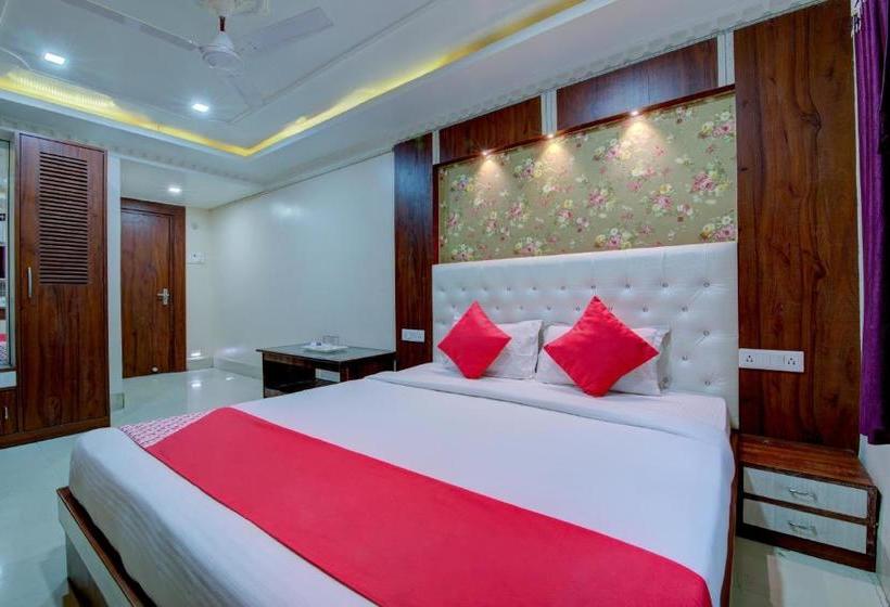 בית מלון כפרי Oyo 78611 Flagship Oxy Hangout