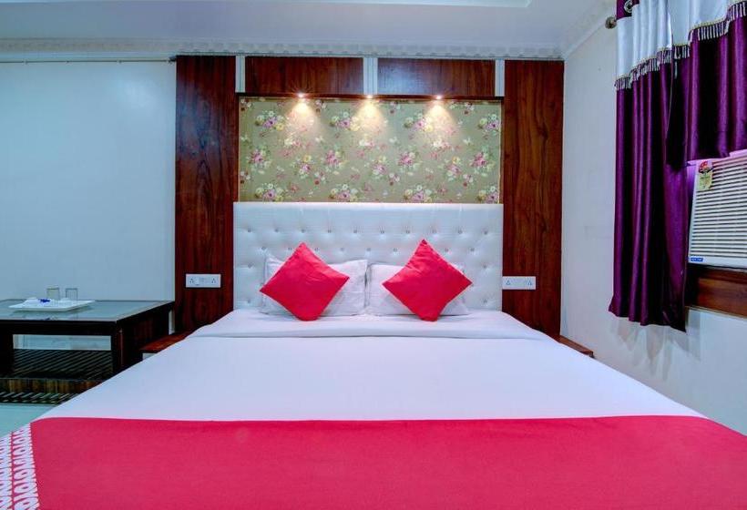 בית מלון כפרי Oyo 78611 Flagship Oxy Hangout