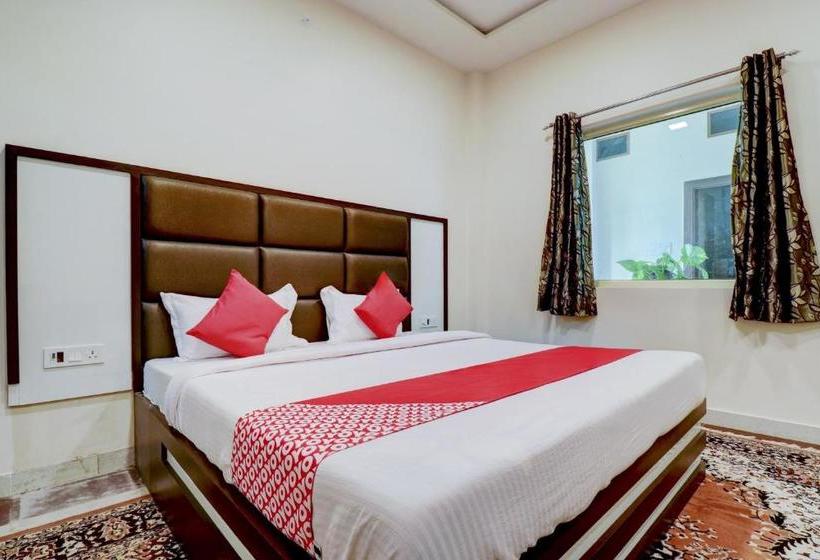 בית מלון כפרי Oyo 78853  Raj Paradise