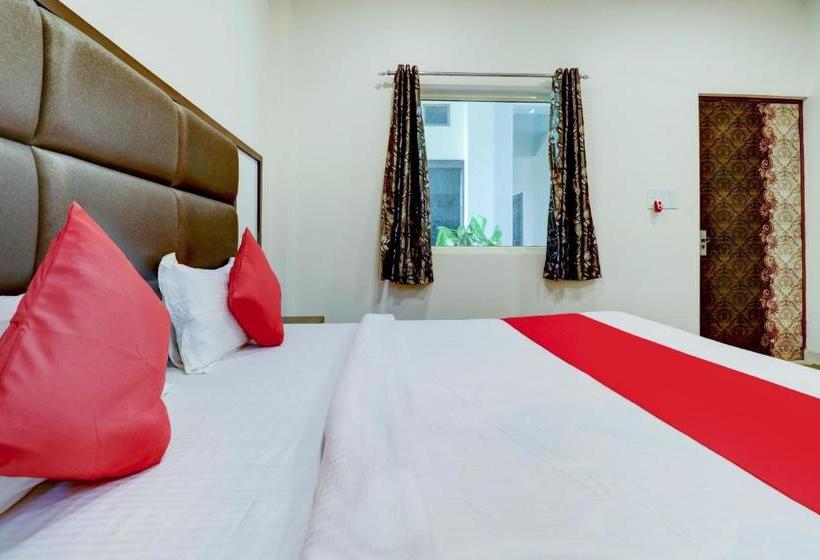 בית מלון כפרי Oyo 78853  Raj Paradise