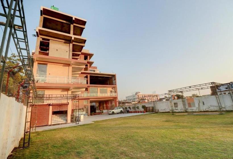 בית מלון כפרי Oyo 78853  Raj Paradise