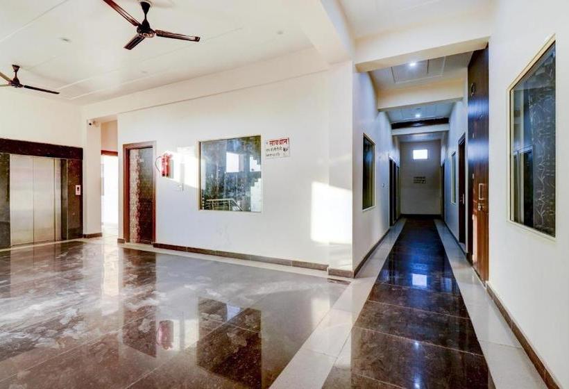 בית מלון כפרי Oyo 78853  Raj Paradise