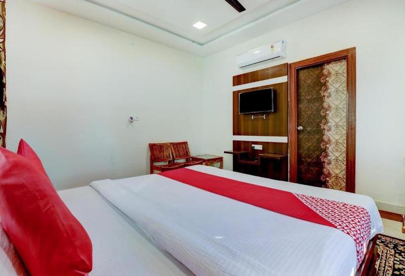 בית מלון כפרי Oyo 78853  Raj Paradise