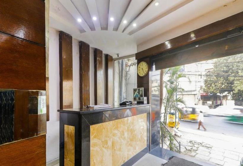 בית מלון כפרי Spot On 75648  Hill Fort Inn